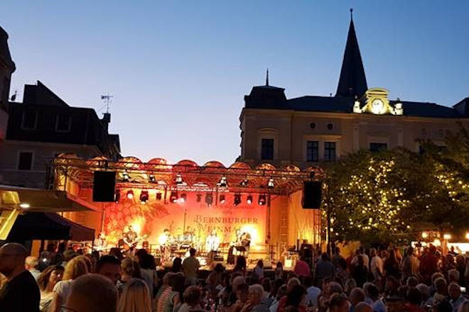 Impressionen vom Bernburger Weinmarkt